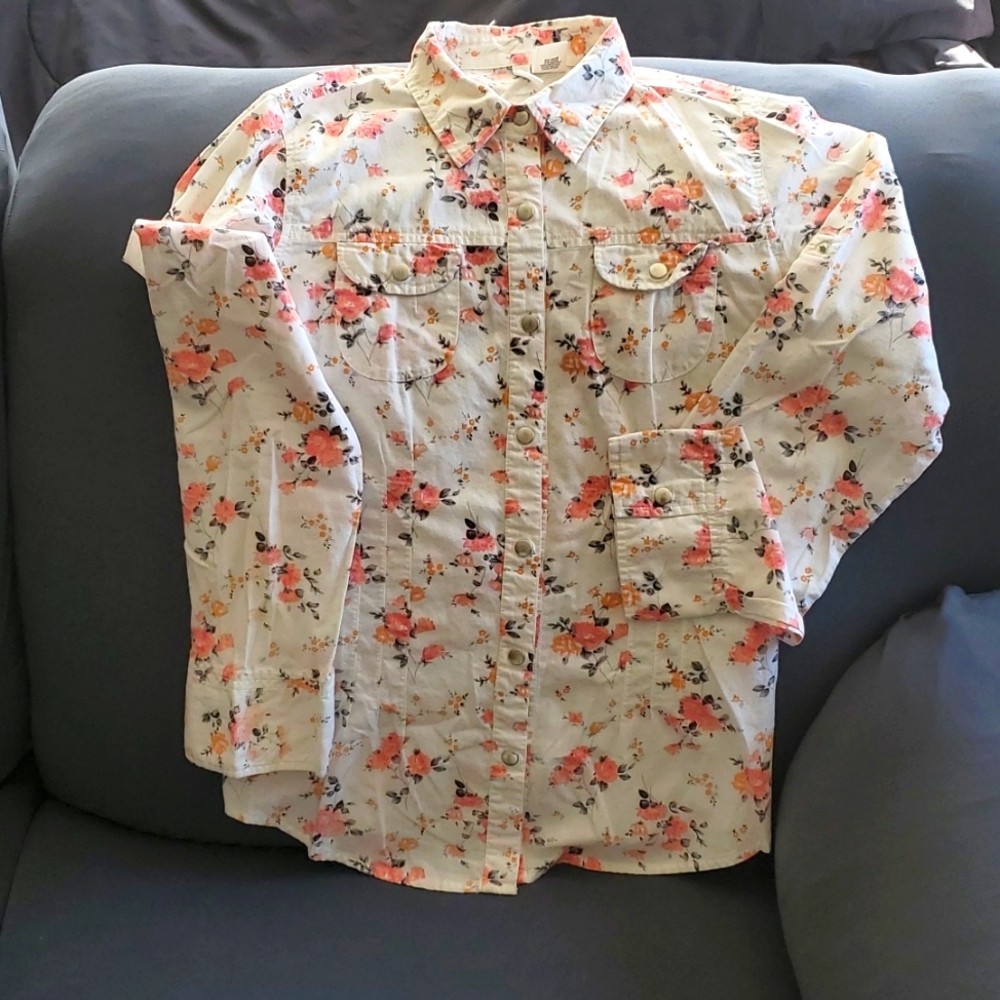 Full Tilt Snapdown Blouse Floral size M
